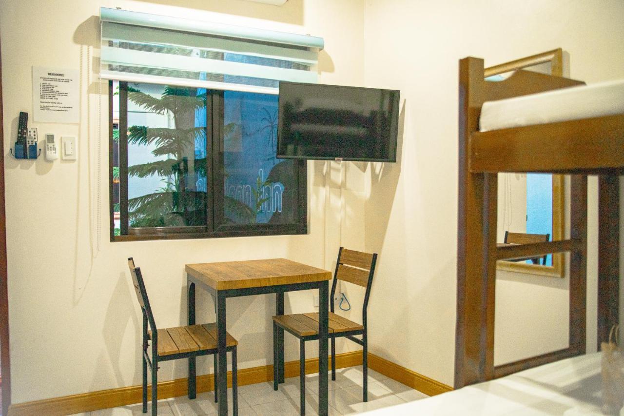 Blue Moon Inn Dauis Zewnętrze zdjęcie